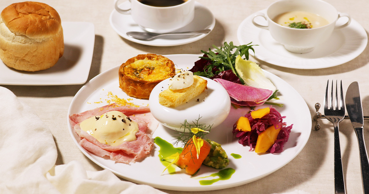 今だけ‼️CAFE DE PARIS‼️8本‼️ 大阪・心斎橋】高さ20cm以上！インパクト大の韓国で大人気カフェ