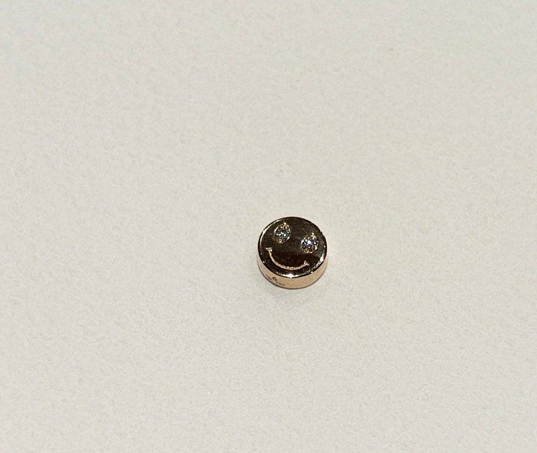 Happy face 18金・ダイアモンドチャーム 税込135,300円