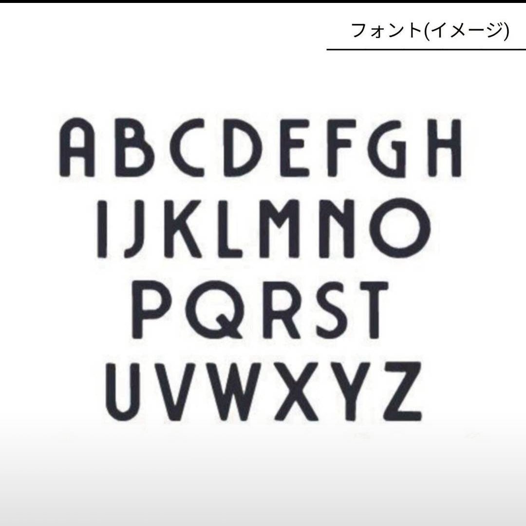「Alphabet Enamel Letter Necklace」税込717,200円は、上記のフォントからお好みのイニシャルをお選びください…