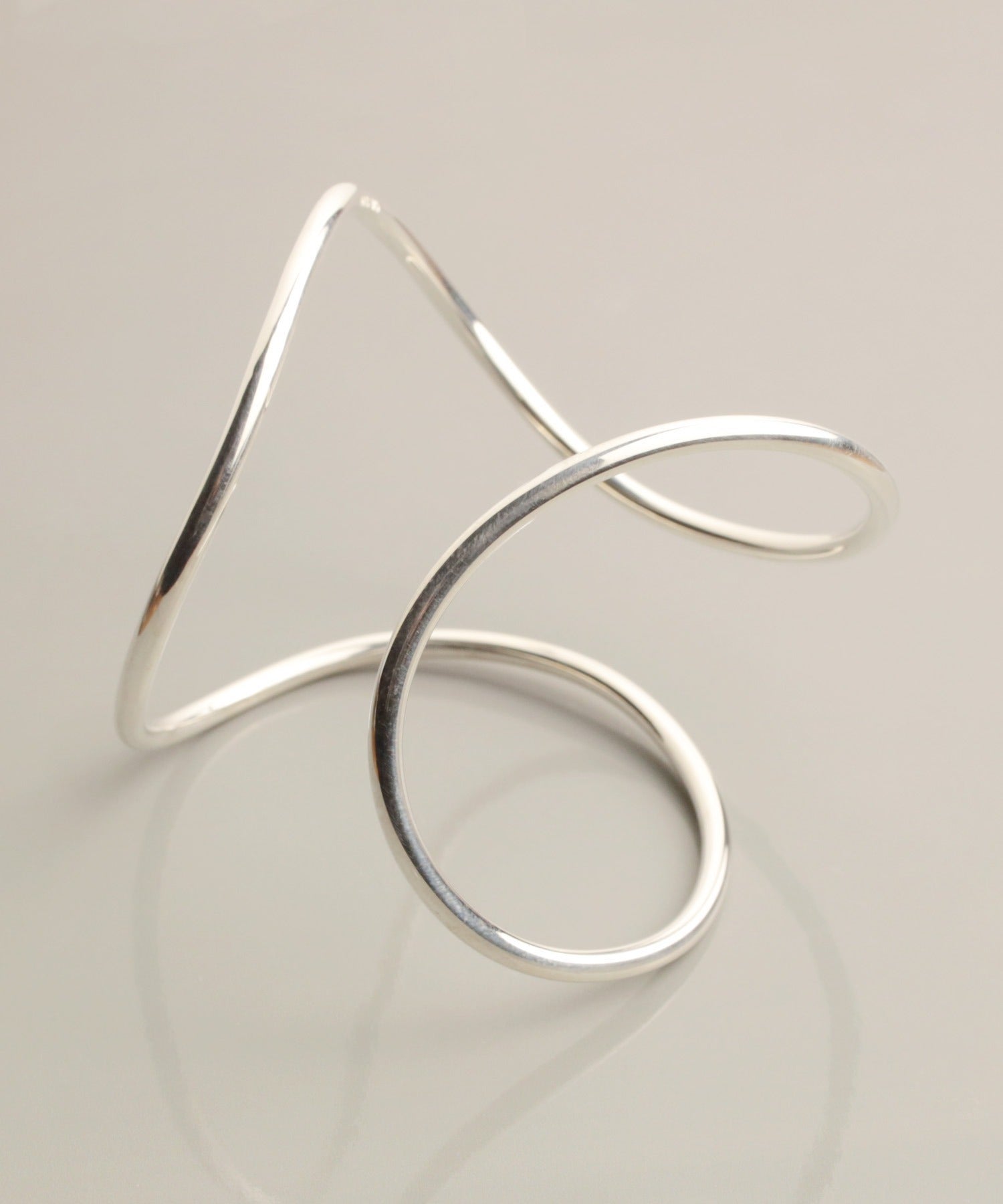 1504-AB79 silver925¥52,800 (含稅)