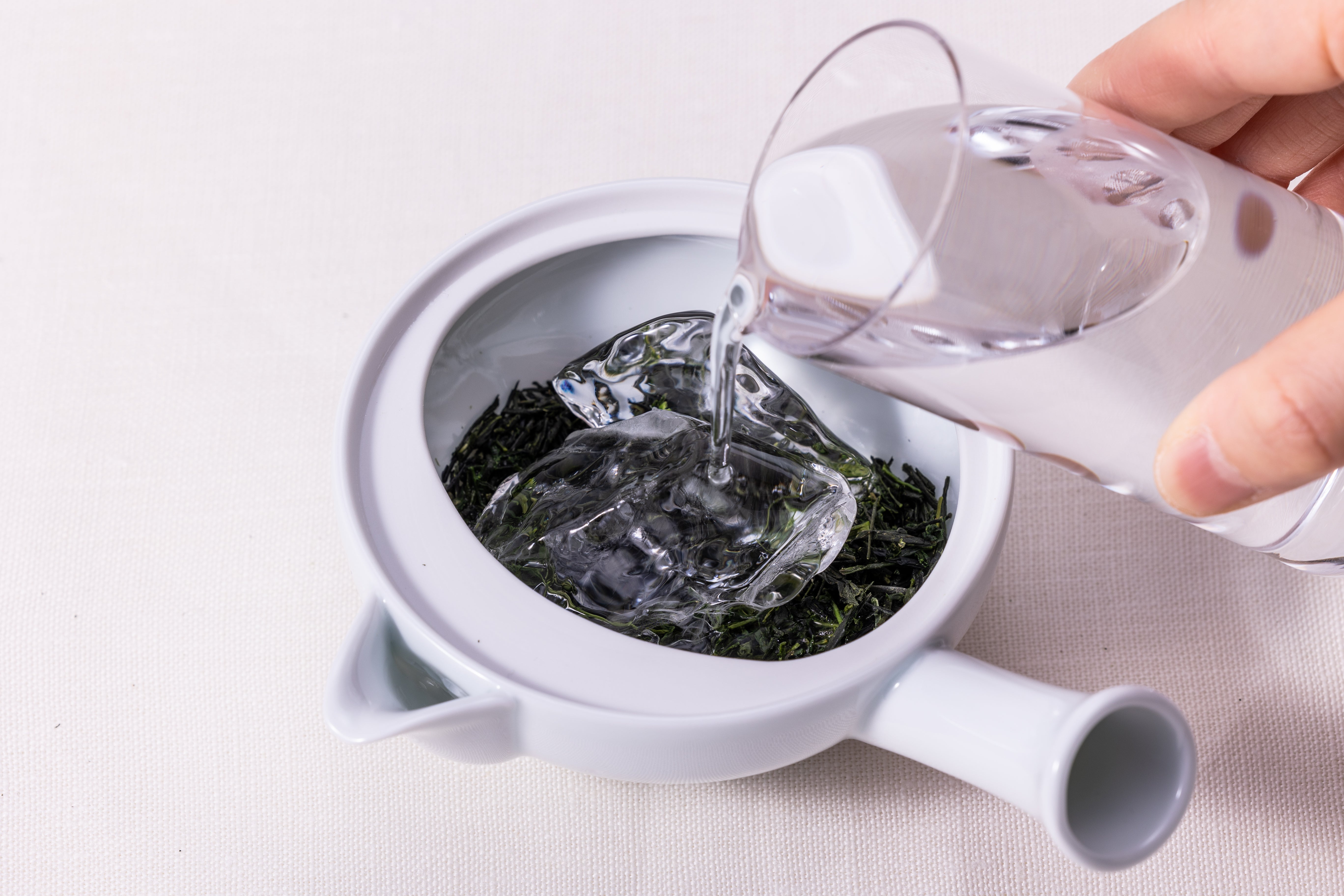 氷と水を入れて待つだけ、簡単なのに本格的