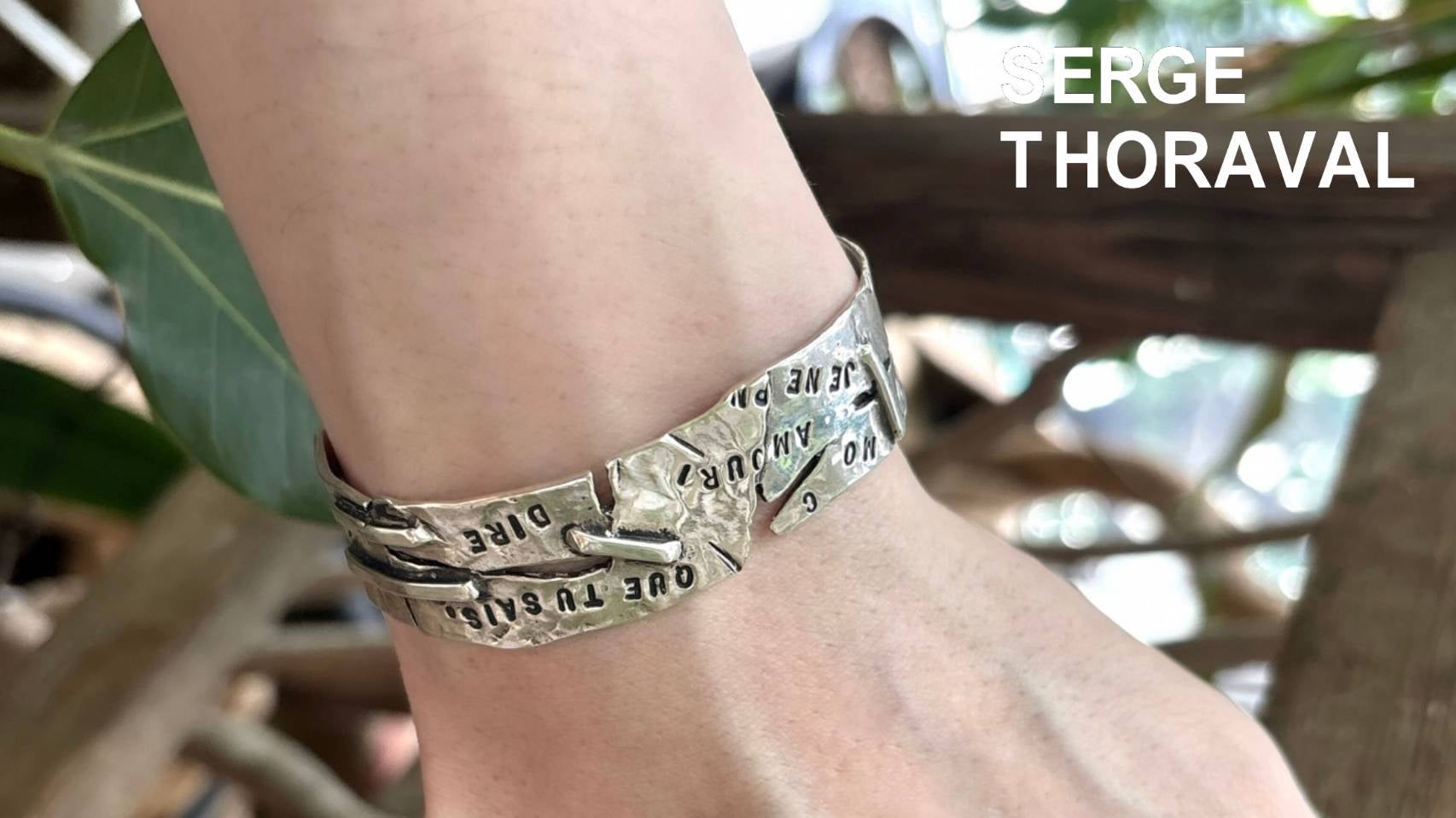 夏の装いに軽やかに馴染む—【SERGE THORAVAL】のシルバージュエリー